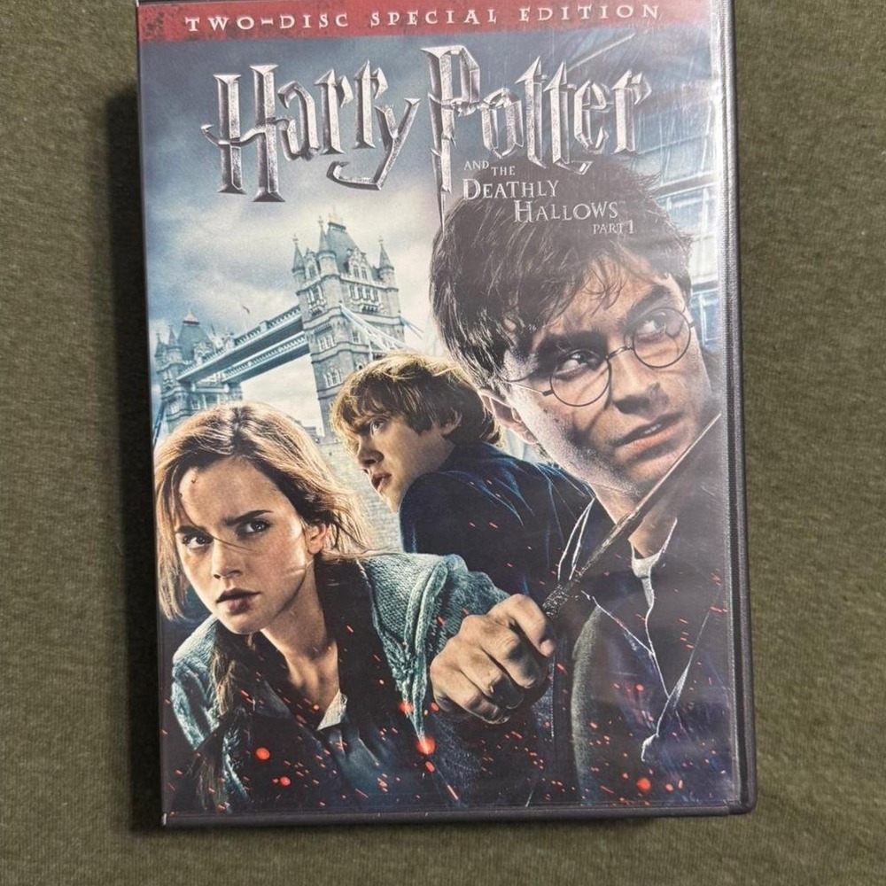 Harry Potter and the Deathly Hallows Part 1 DVD